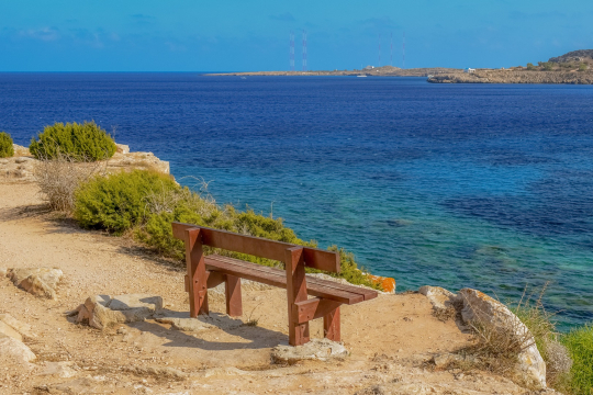 Bild: Zypern_K&uuml;ste mit Blick aufs Meer