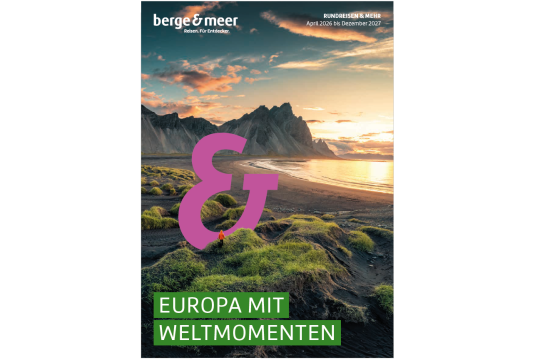 Dekorative Abbildung - berge & meer - Europa mit Weltmomenten 2026/2027